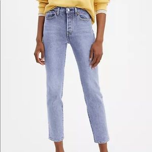 Levis wedgie straight leg